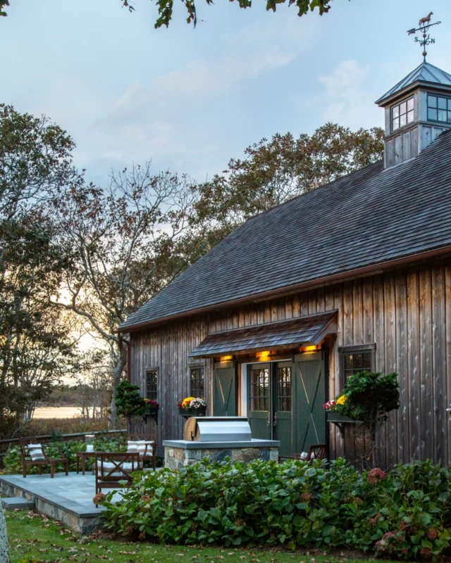 A short drive from downtown Edgartown and more than a mile down a long dirt road in some of the most rural parts of Martha’s Vineyard, sits a family homestead property now inclusive of this Amish-style barn. Nestled on conservation land and overlooking one of the Vineyard’s great ponds in the distance, the barn represents phase two of the property's overall master plan.

Architecture: @patrickahearnarchitect
Photo Credit: @taylor.allegrini