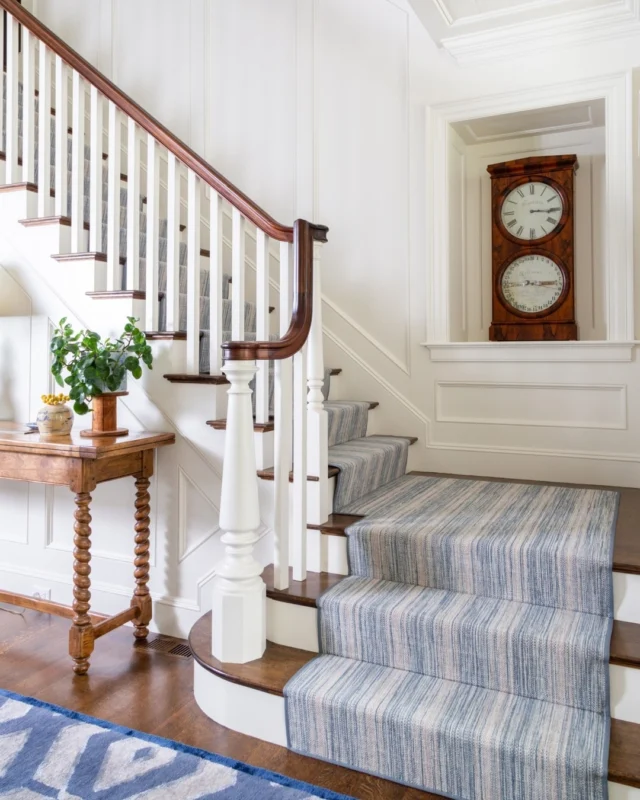 In the reimagined Myles Standish Hotel residence, a new stair transcends 3 floors. Custom milled wall paneling was thoughtfully planned to showcase a clock original to the historic structure.

Architecture: @patrickahearnarchitect
Builder: @colcloughconstruction
Photo Credit: @taylor.allegrini