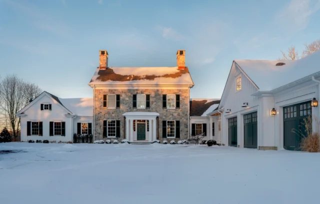 Clad in New England fieldstone at its center and flanked by gently stepped wings, this new home in Darien, Connecticut is designed to feel as though it evolved organically over time.​​​​​​​​
​​​​​​​​
Architecture: @patrickahearnarchitect ​​​​​​​​
Builder: @fox.hill.construction ​​​​​​​​
Photo Credit: @landinophoto