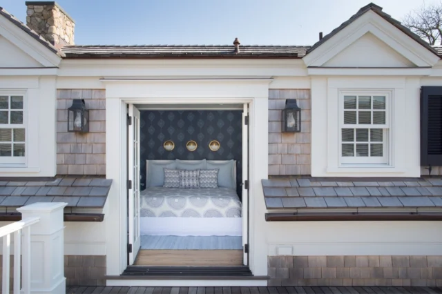 We're dreaming of warmer days on Martha's Vineyard. This newly built home features indoor-outdoor connection even upstairs. French doors open wide in this second floor bedroom chamber to an upper deck that allows for appreciation of the salt water air.

Architect: @patrickahearnarchitect
Builder: Burnham + Magnuson Builders
Interior Design: @karenbowinteriors
Photo Credit: @AmyVischio