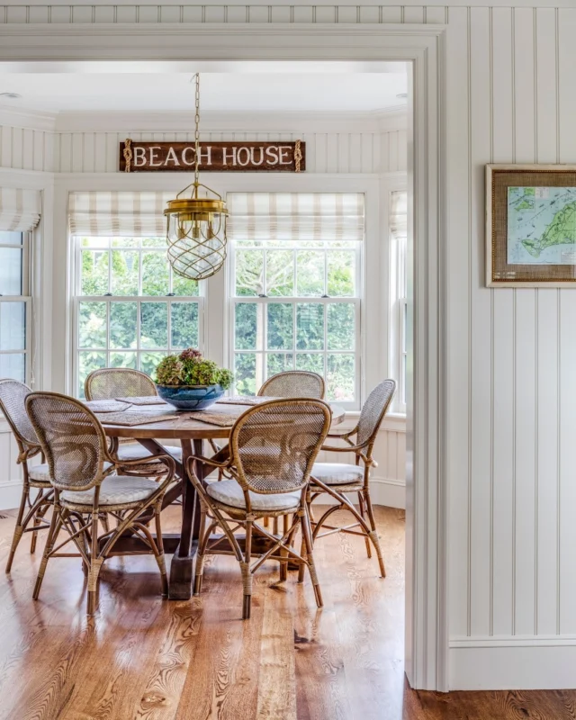 Classically detailed interiors are on display within this recently built Field Club residence just a short drive from Edgartown Harbor. A bright breakfast area is accented by a gracious bay window, beadboard-clad walls, and wide-plank flooring underfoot.

Architecture: @patrickahearnarchitect
Builder: @colonial_reproductions
Photo Credit: @gregpremru