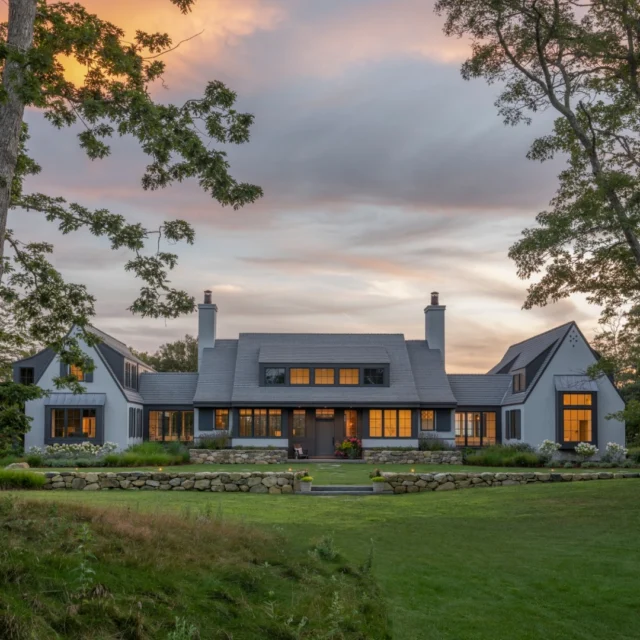 Sited on the rolling Vineyard landscape, this Chilmark homestead is a study in contrasts, pairing steeply pitched roofs and a romantic silhouette with expansive glass and crisp modern detailing. 

Architecture: @Patrickahearnarchitect
Builder: @rosbeckbuilders
Landscape Architect: @dangordonla
Photo Credit: @landinophoto